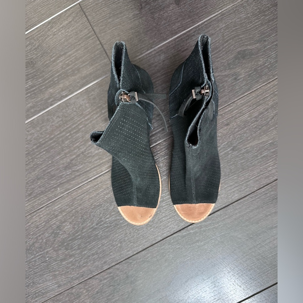 Toms open toe suede summer booties. Size 8.5